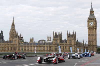 Formula-E-Cars-on-Westminster-Bridge