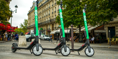 bolt-taxify-sharing-scooter-stehroller