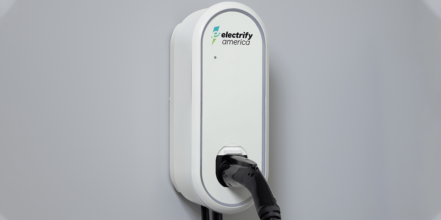electrify-america-ladestation-charging-station-wallbox-2019-02-min