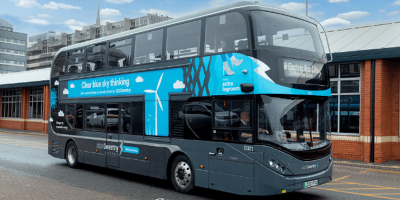 byd-adl-enviro400ev-elektrobus-electric-bus-national-express-coventry-grossbritannien-uk-2022-01-min