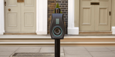 connected-kerb-ladestation-charging-station-2022-01-min